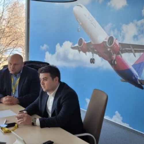 Discuții pentru extinderea zborurilor pe Aeroportul Suceava