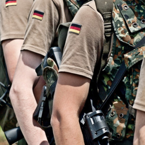 Germania ia în considerare reintroducerea recrutării militare