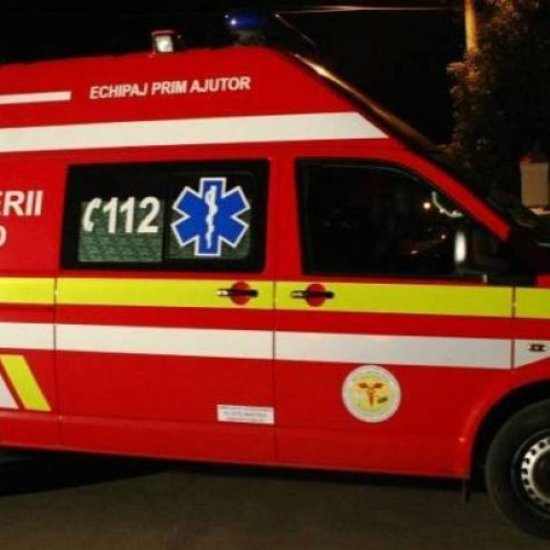 Bătrân găsit mort în baie, în apartamentul său