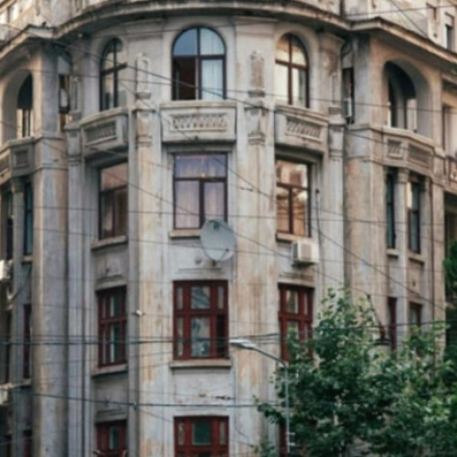 Sectorul 1 majorează impozitele pentru clădiri degradate cu risc pentru locuitori