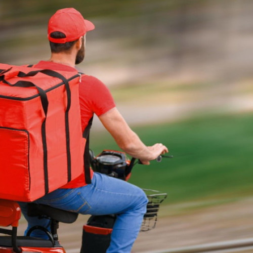 Bărbat recidivist, arestat după ce a agresat un livrator în sectorul 2, București