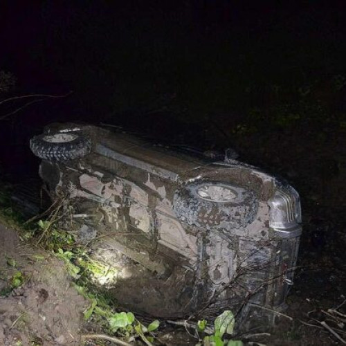 Șofer fără permis, decedat după ce a căzut cu mașina într-o râpă la Brodina