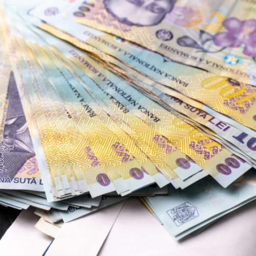 Managerii români anticipează stabilitate economică și creșteri de prețuri până la finalul lui 2025