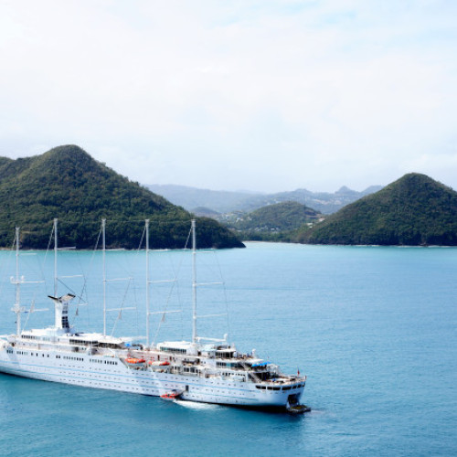 Femeie în vârstă moartă după ce a fost uitată pe o insulă de o navă de croazieră