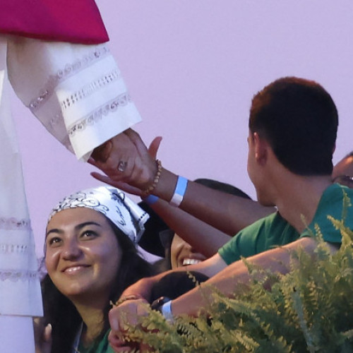 Papa Leon al XIV-lea îi îndeamnă pe tineri să folosească înțelept tehnologia și să promoveze pacea