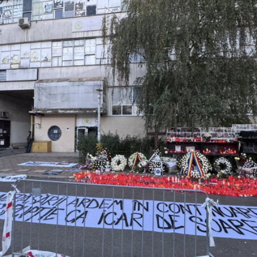 Organizatorul marșului de comemorare Colectiv amendat pentru depășirea orei de încheiere